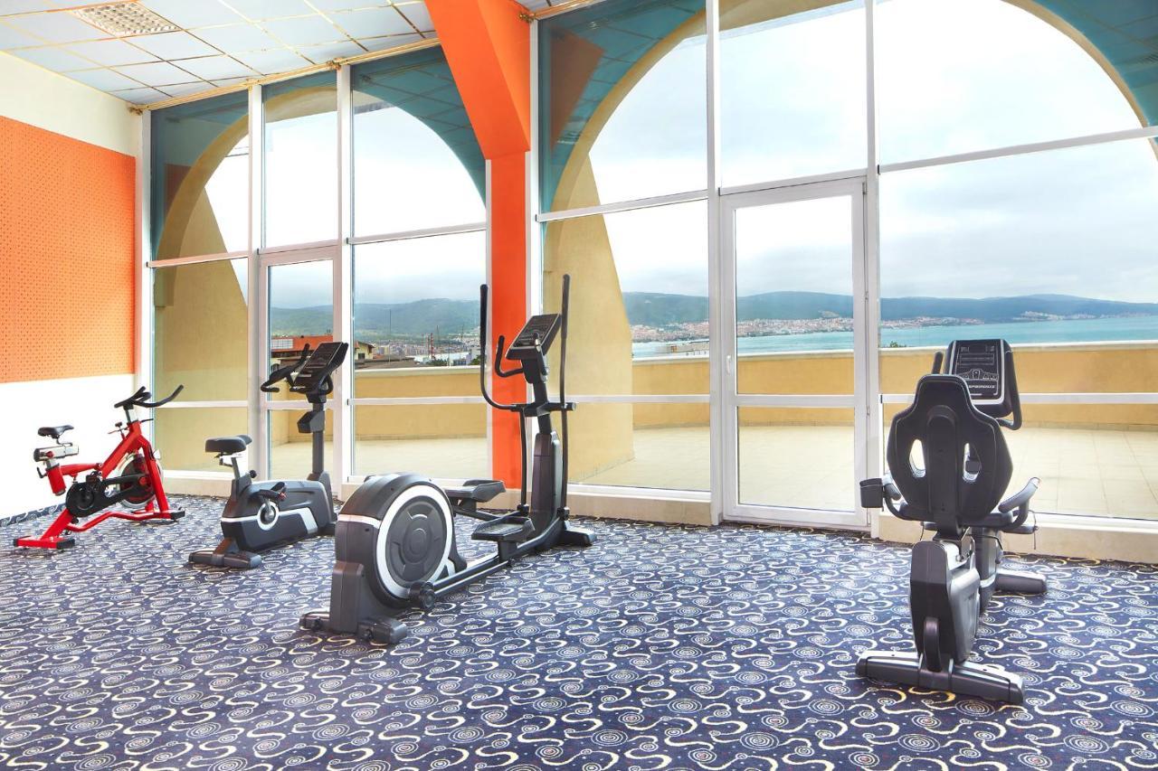 Planeta Hotel & Aquapark Free Beach Access Slantchev Briag Extérieur photo The gym