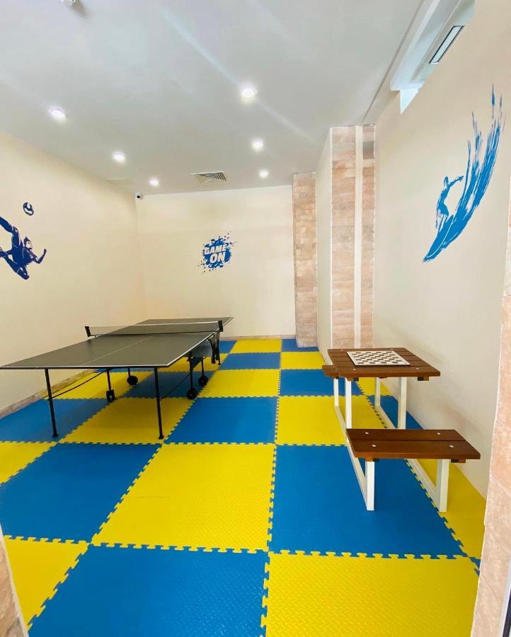 Planeta Hotel & Aquapark Free Beach Access Slantchev Briag Extérieur photo The table tennis room
