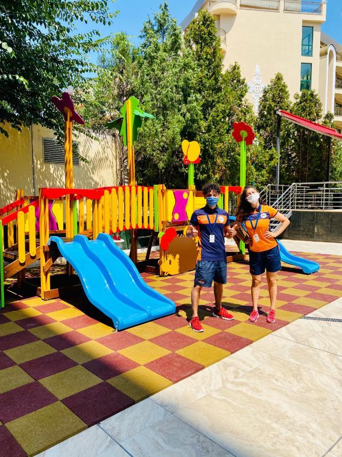 Planeta Hotel & Aquapark Free Beach Access Slantchev Briag Extérieur photo Playground at the school