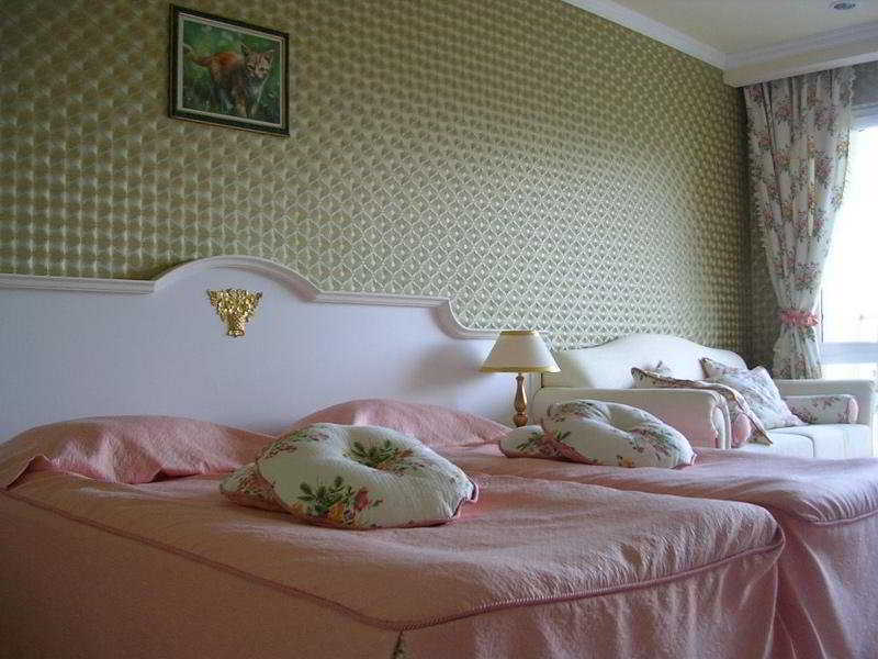 Planeta Hotel & Aquapark Free Beach Access Slantchev Briag Extérieur photo A bedroom at the hotel