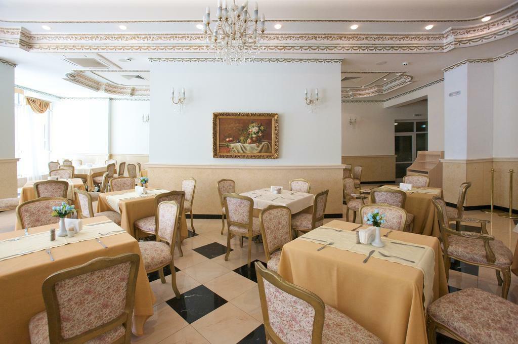 Planeta Hotel & Aquapark Free Beach Access Slantchev Briag Extérieur photo Restaurant